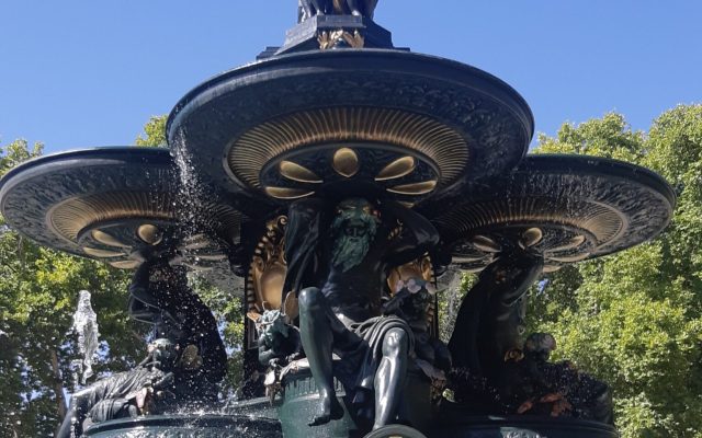 fuente de los Continentes Parque Gral San Martin